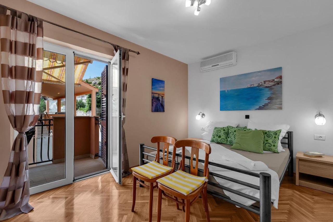 Apartments And Rooms With Parking Space Duce, Omis - 10303 Exterior photo