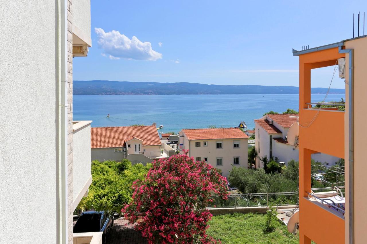 Apartments And Rooms With Parking Space Duce, Omis - 10303 Exterior photo