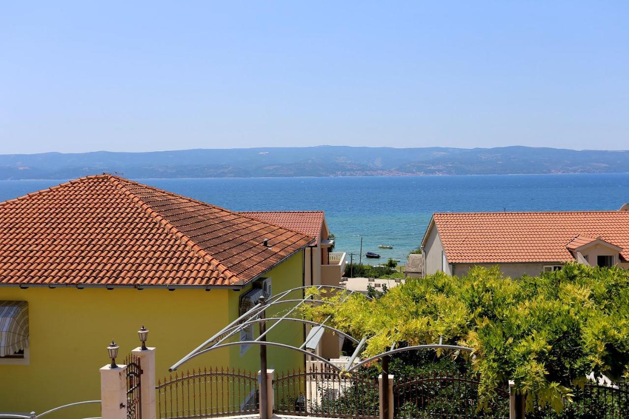 Apartments And Rooms With Parking Space Duce, Omis - 10303 Exterior photo