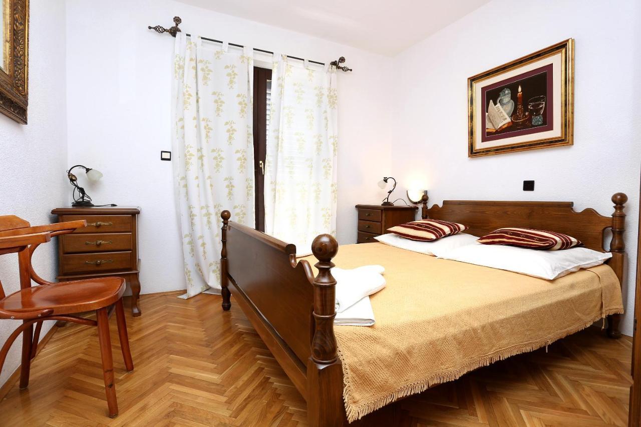 Apartments And Rooms With Parking Space Duce, Omis - 10303 Exterior photo