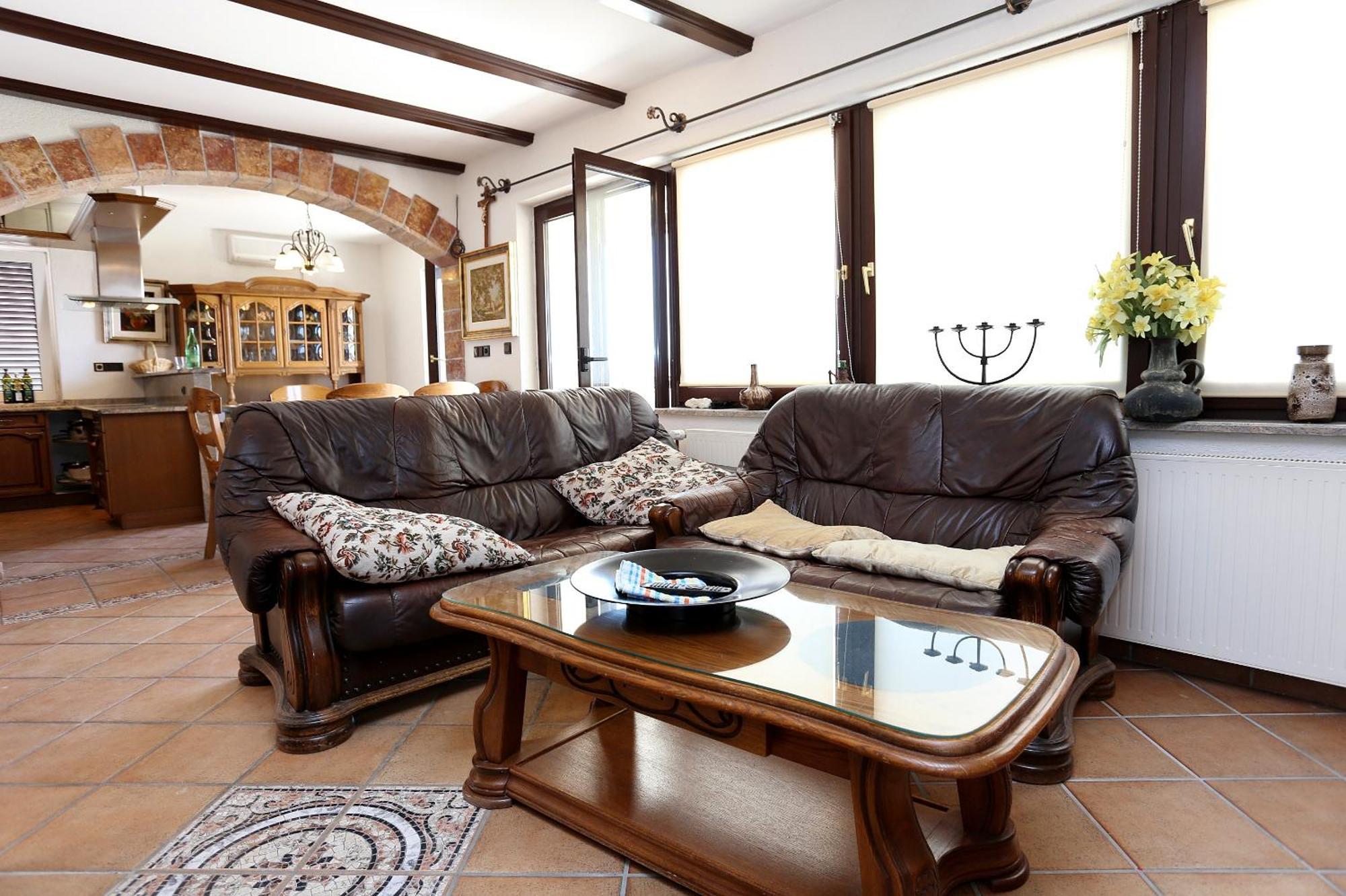 Apartments And Rooms With Parking Space Duce, Omis - 10303 Room photo